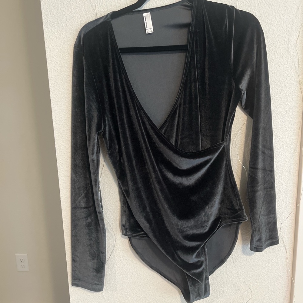 *Free Gift W Purchase* Gray velvet American Apparel long sleeve bodysuit. Size L